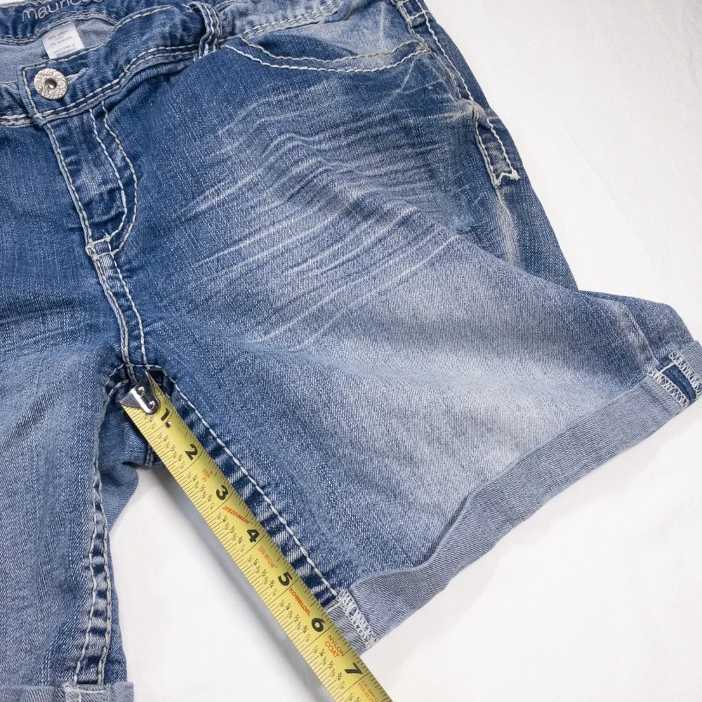 Maurices Womens Size 20 Denim Shorts Medium Wash Cuffed Flap Pocket Stretch Blue